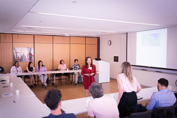 Jean Chow teaching at Li Ka Shing Knowledge Institute
