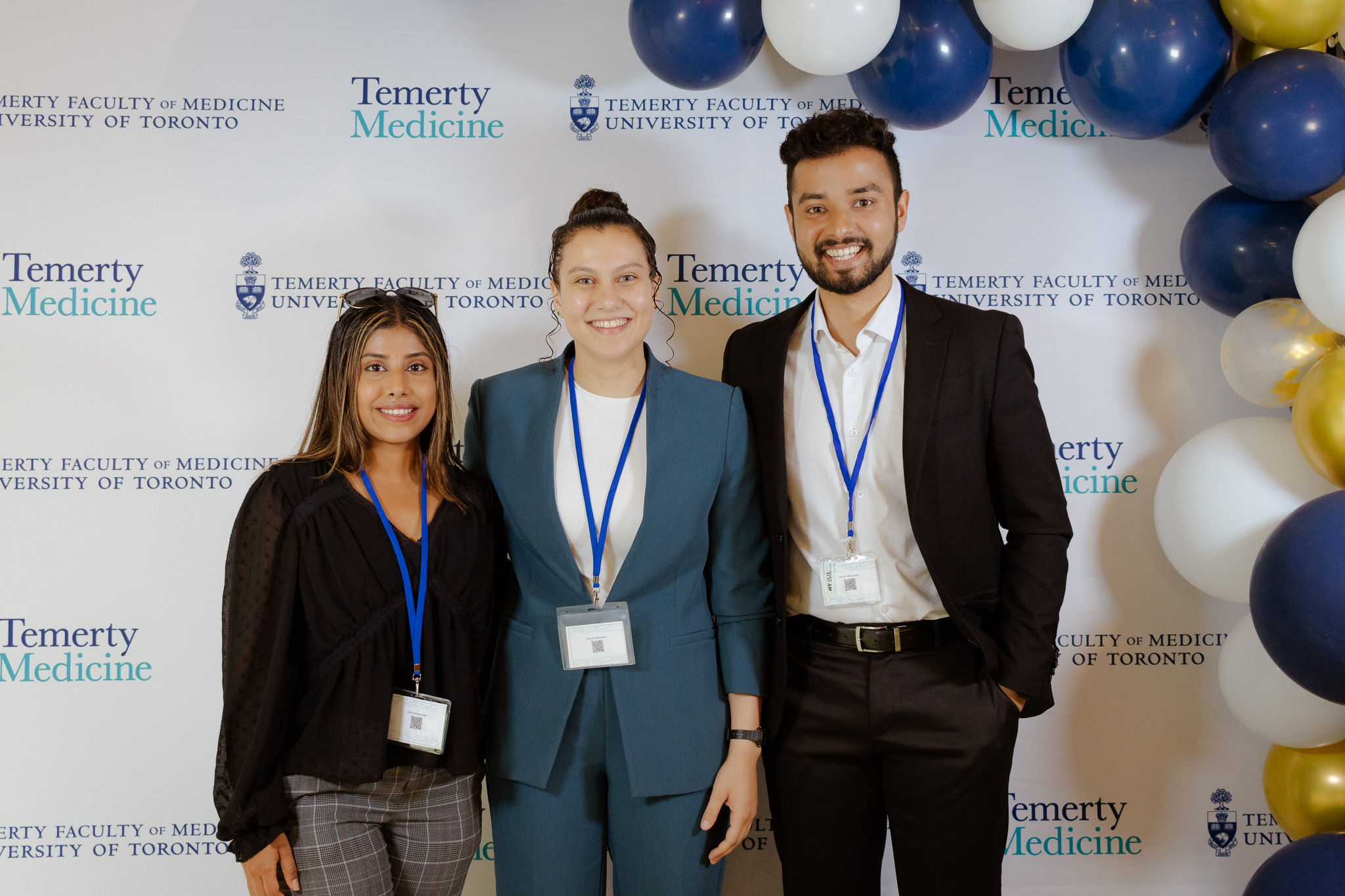 Shalini Jaisankar (left) at the Temerty Faculty of Medicine Research Showcase 2024